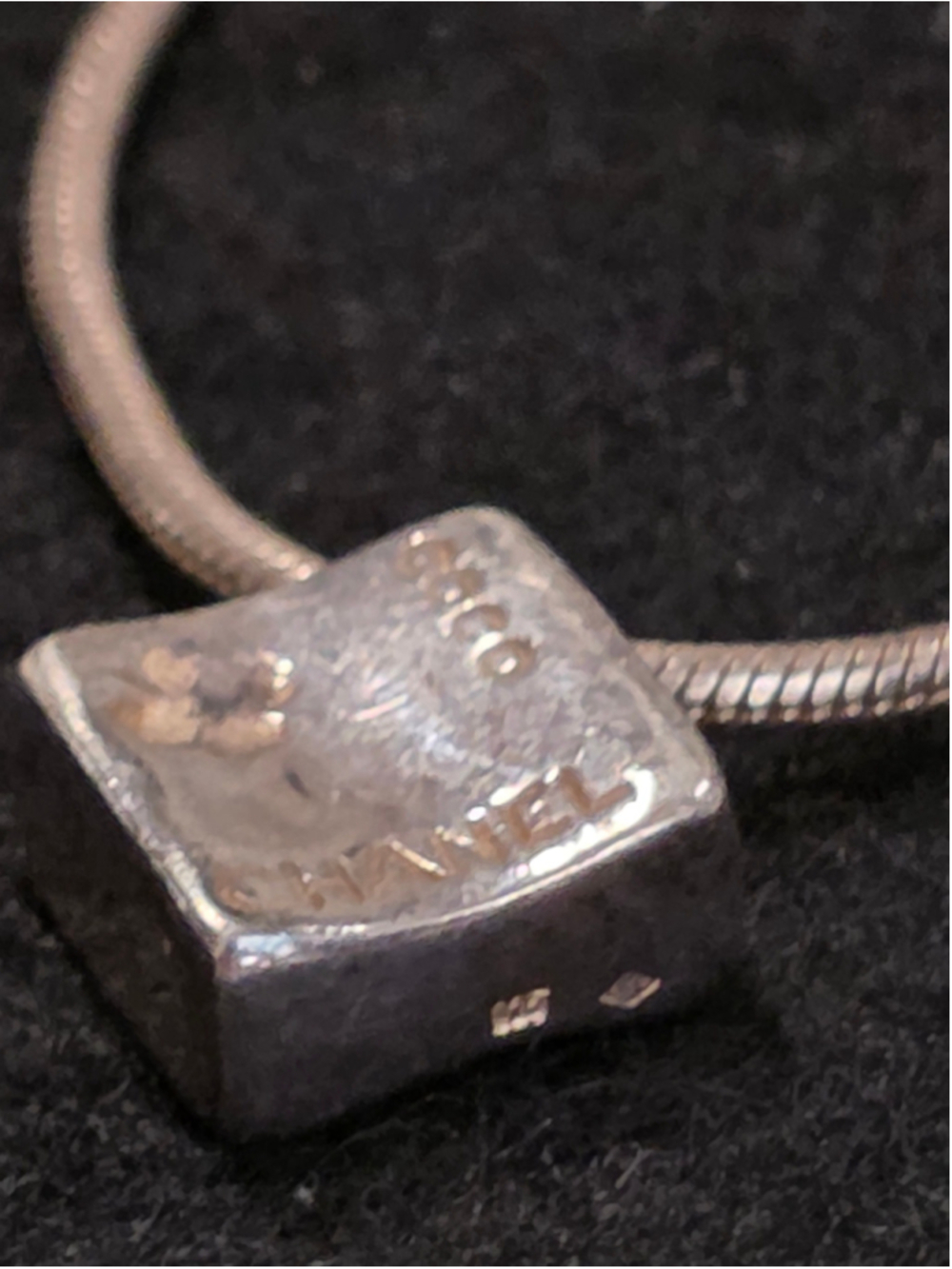 RARE 1990s Chanel 925 Sterling Silver Cube Charm Necklace - Picture 3 of 8